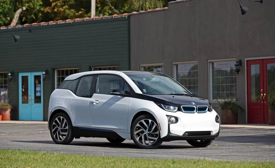 2017 BMW i3 - Image 12 of 19