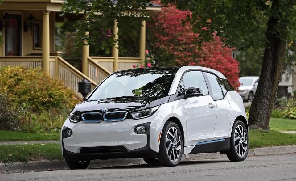 2017 BMW i3 - Image 4 of 19