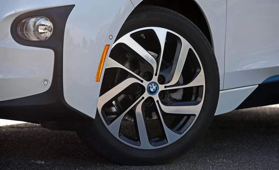 2017 BMW i3 - Image 16 of 19
