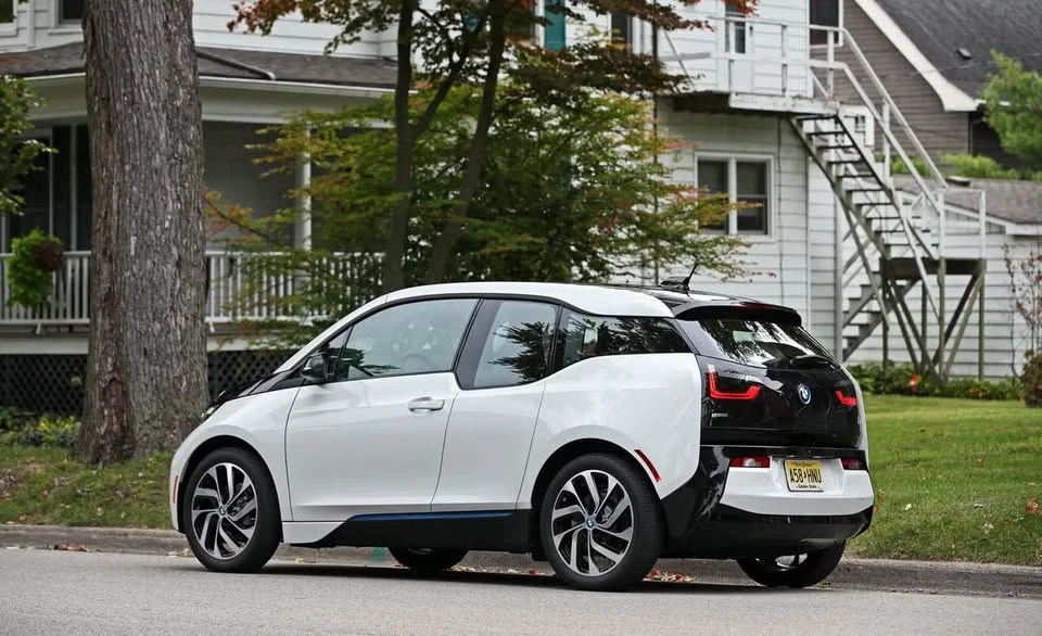 2017 BMW i3 - Image 8 of 19