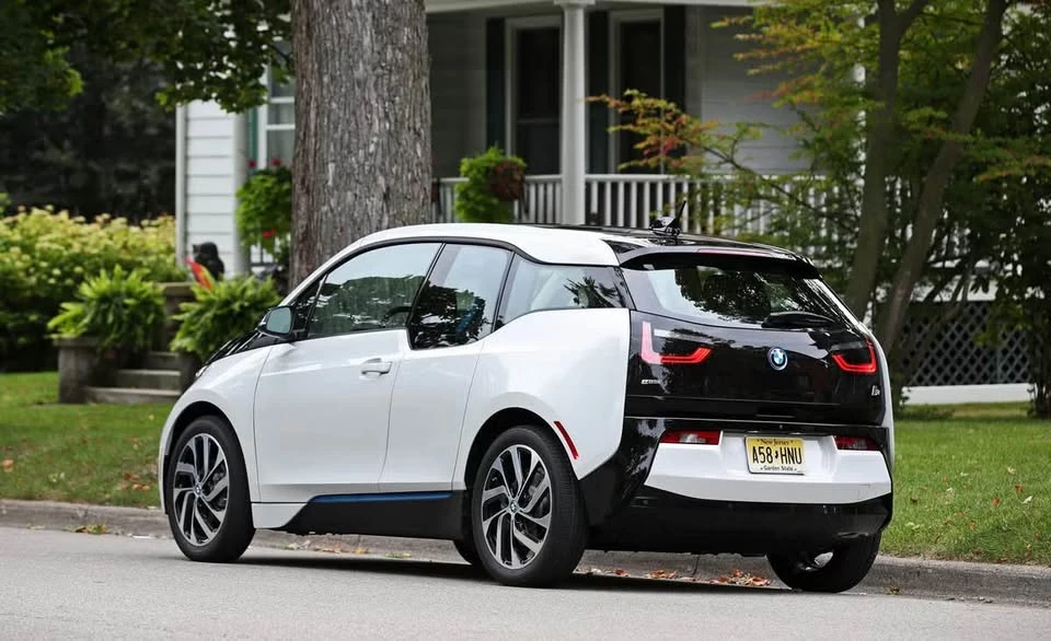 2017 BMW i3 - Image 9 of 19
