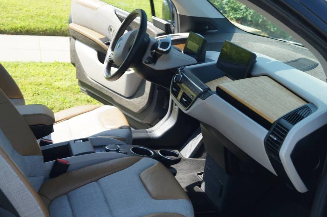 2017 BMW i3 - Image 20 of 21