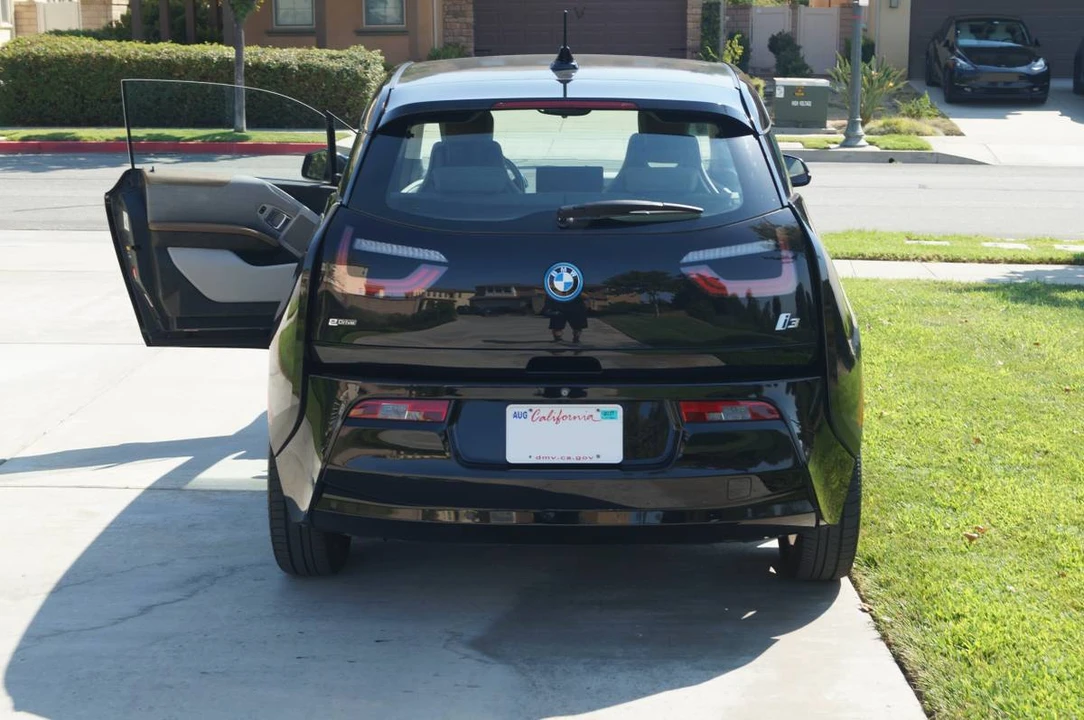 2017 BMW i3 - Image 5 of 21