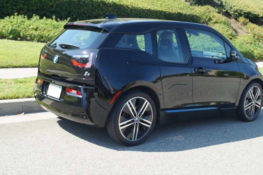 2017 BMW i3 - Image 6 of 21