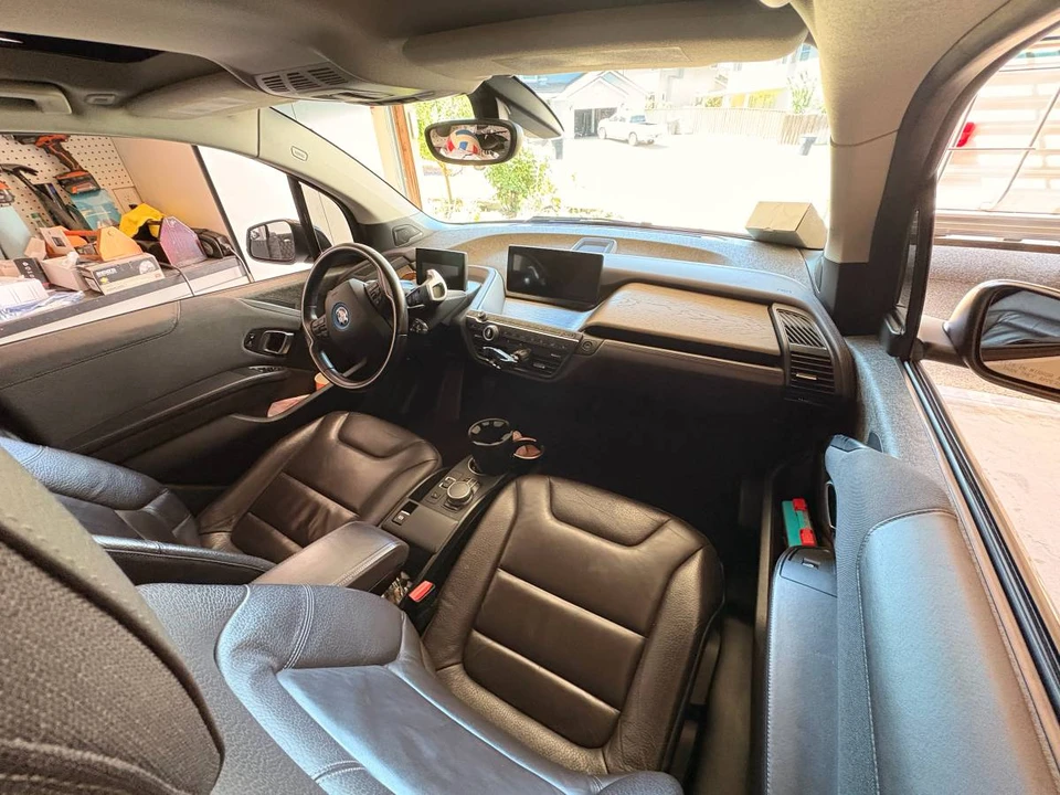 2017 BMW i3 - Image 6 of 10