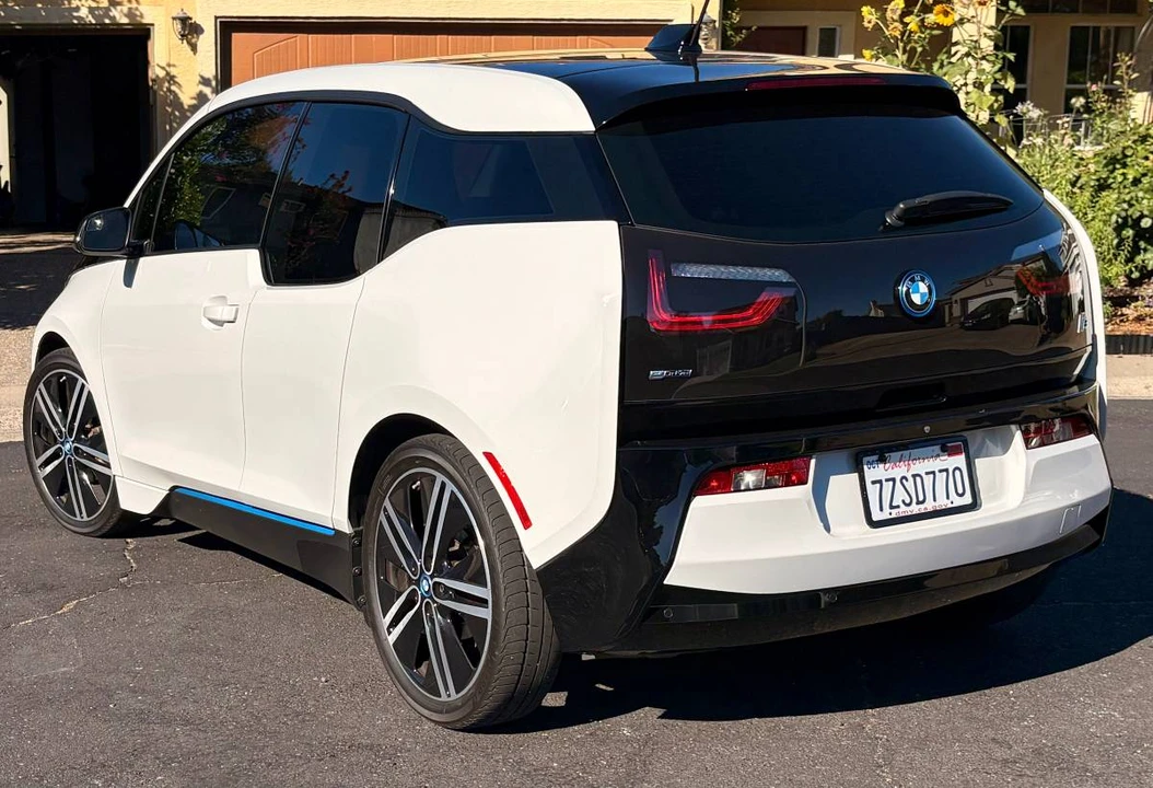 2017 BMW i3 - Image 3 of 10