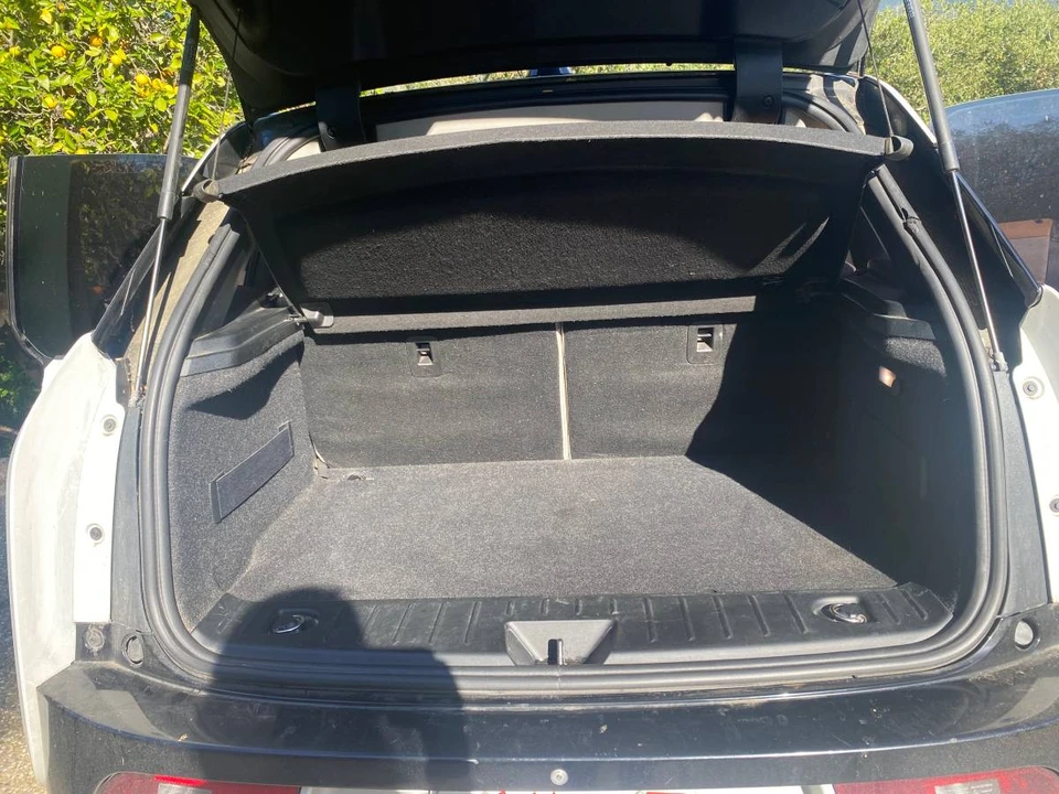 2017 BMW i3 - Image 19 of 23