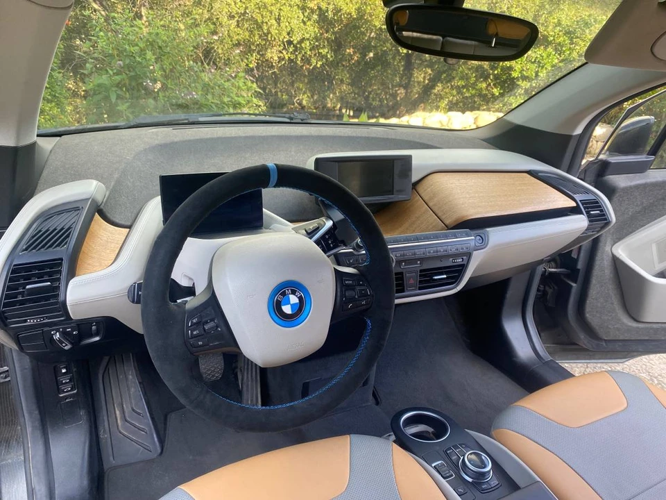 2017 BMW i3 - Image 10 of 23