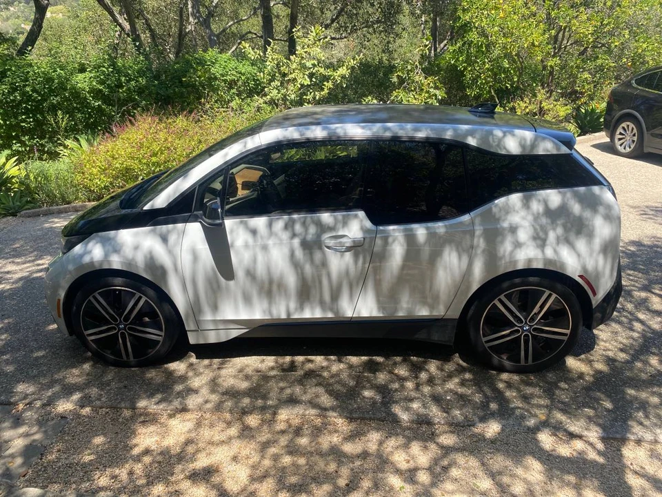 2017 BMW i3 - Image 2 of 23