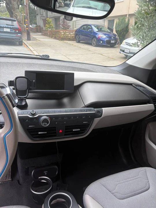 2017 BMW i3 - Image 6 of 7