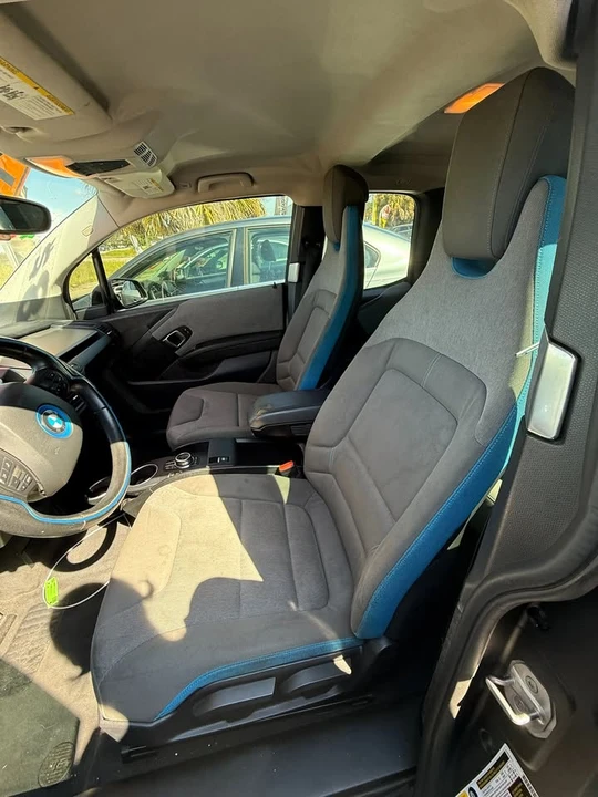 2017 BMW i3 - Image 5 of 6
