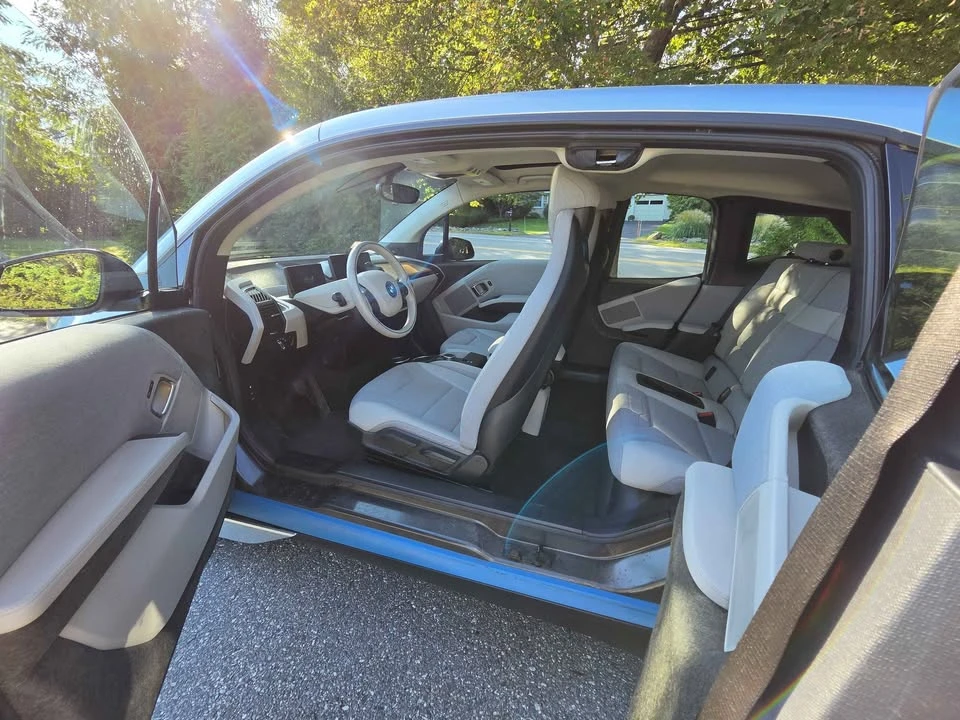 2017 BMW i3 - Image 6 of 13