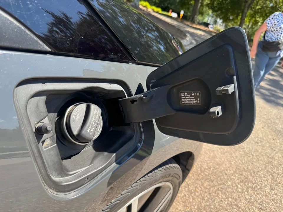 2017 BMW i3 - Image 11 of 20