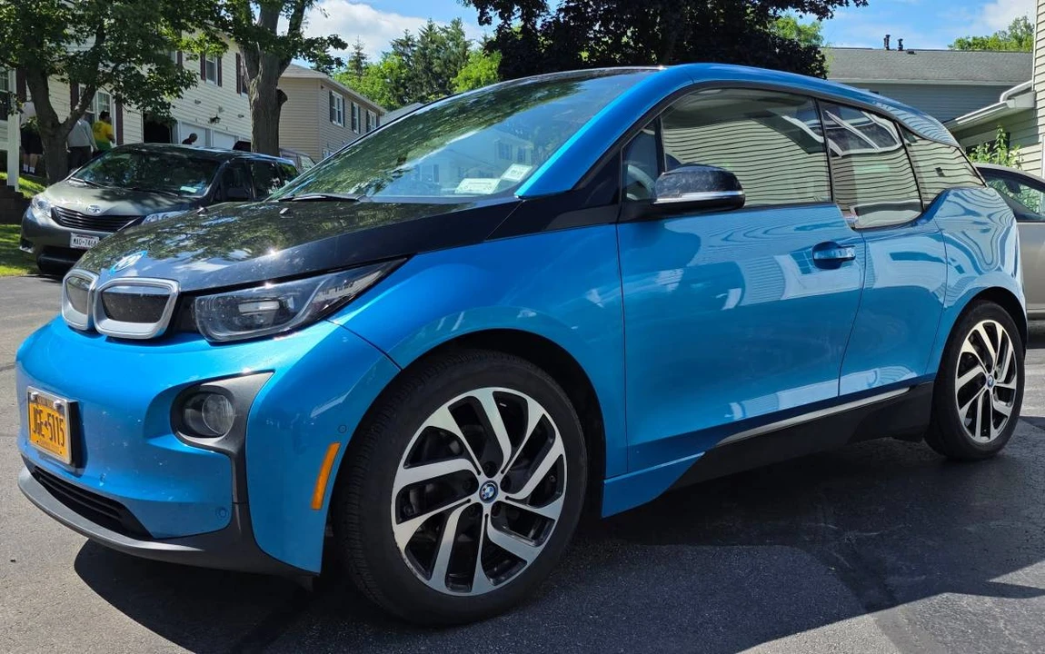 2017 BMW i3 - Image 7 of 22