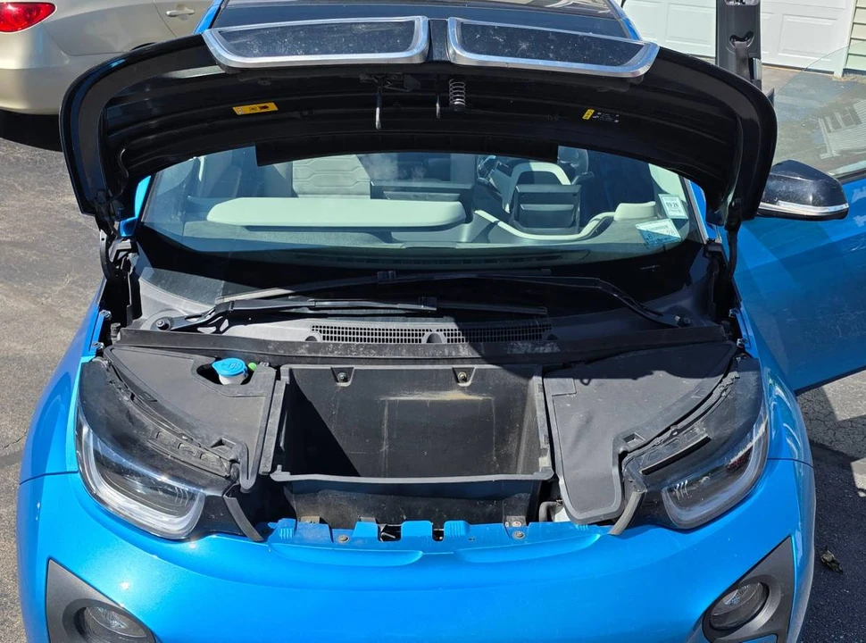 2017 BMW i3 - Image 9 of 22