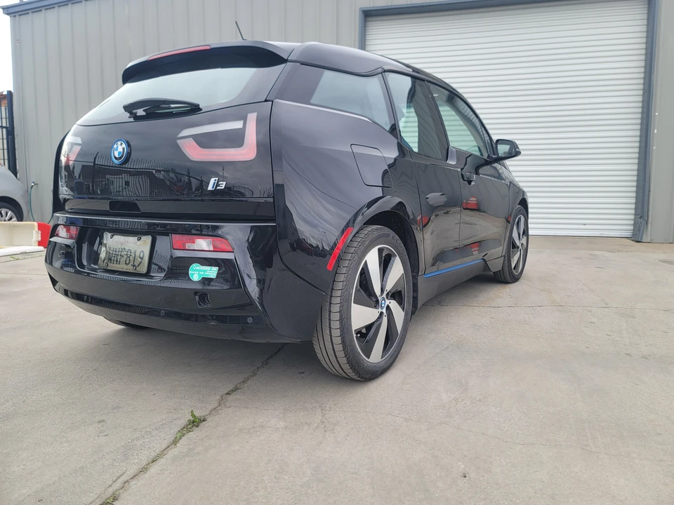 2017 BMW i3 - Image 19 of 21