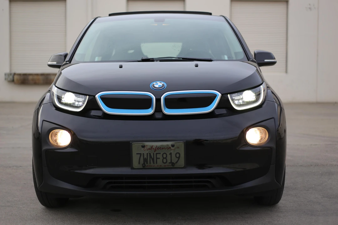 2017 BMW i3 - Image 8 of 21