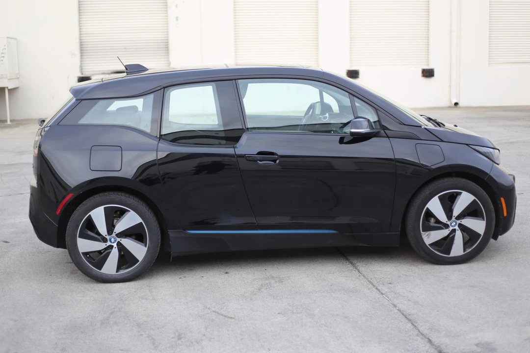 2017 BMW i3 - Image 21 of 21