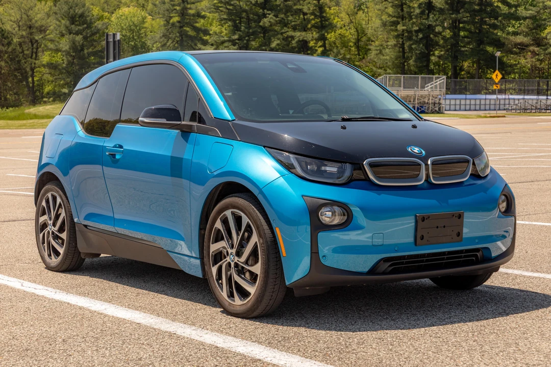 2017 BMW i3 - Image 12 of 31