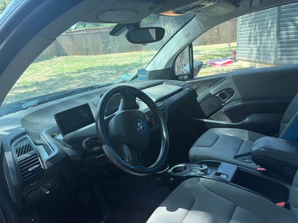 2017 BMW i3 - Image 5 of 8