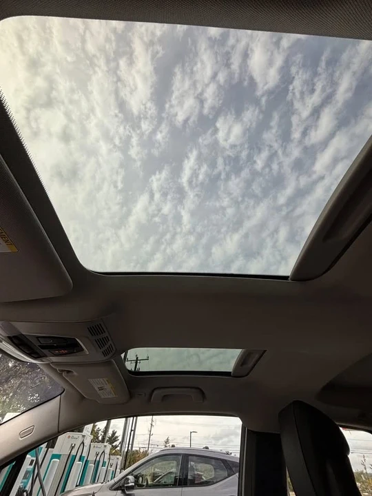 2017 BMW i3 - Image 7 of 9