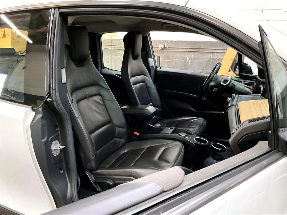 2017 BMW i3 - Image 7 of 7