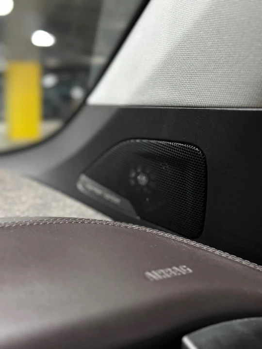 2017 BMW i3 - Image 11 of 20