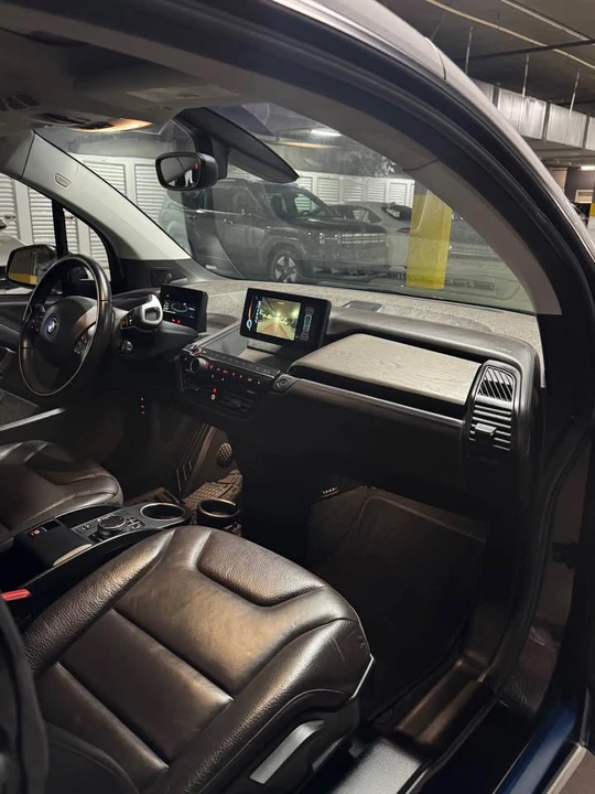 2017 BMW i3 - Image 10 of 20
