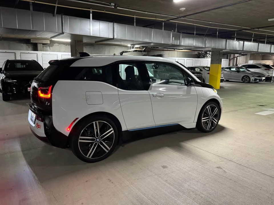 2017 BMW i3 - Image 4 of 20