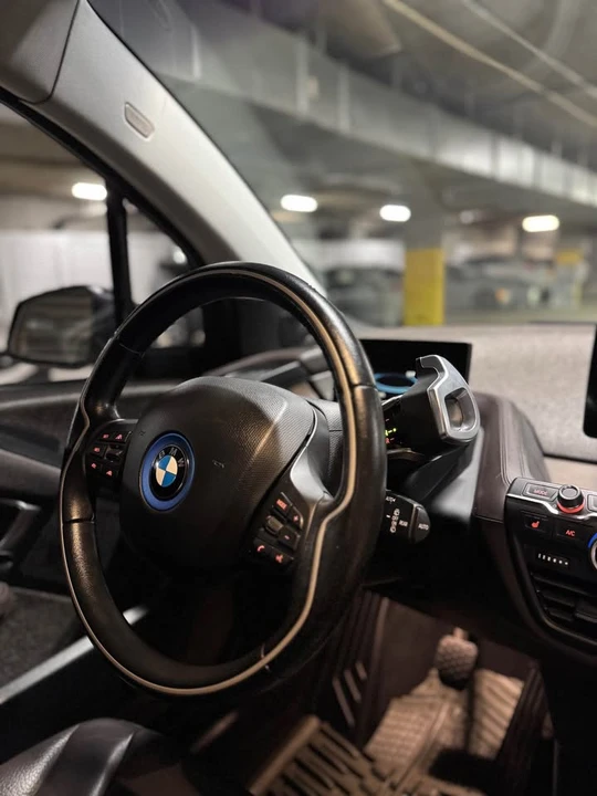 2017 BMW i3 - Image 14 of 20