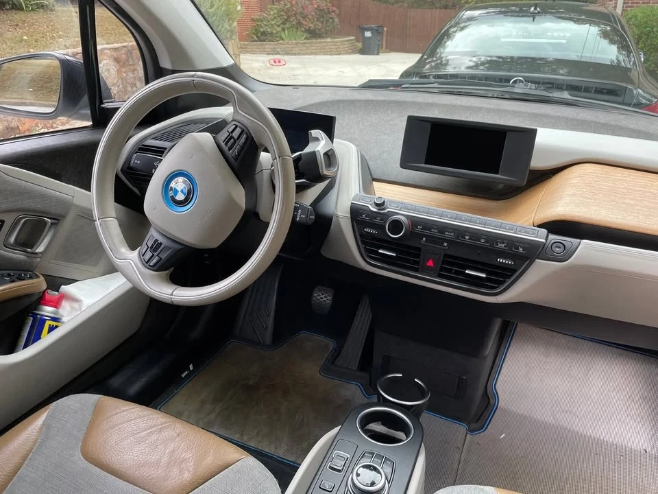 2017 BMW i3 - Image 9 of 14