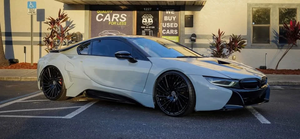 2017 BMW i8 - Image 2 of 15