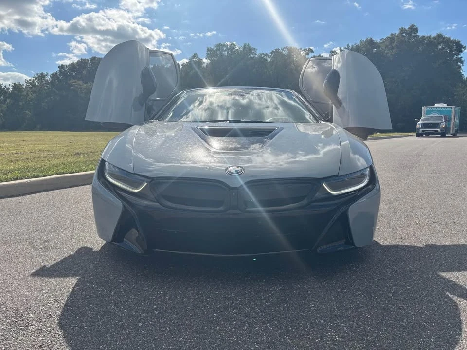 2017 BMW i8 - Image 5 of 10