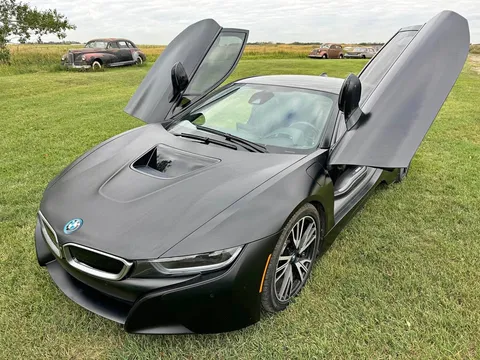 2017 BMW i8 AWD Hybrid Protonic Frozen Black Special Edition