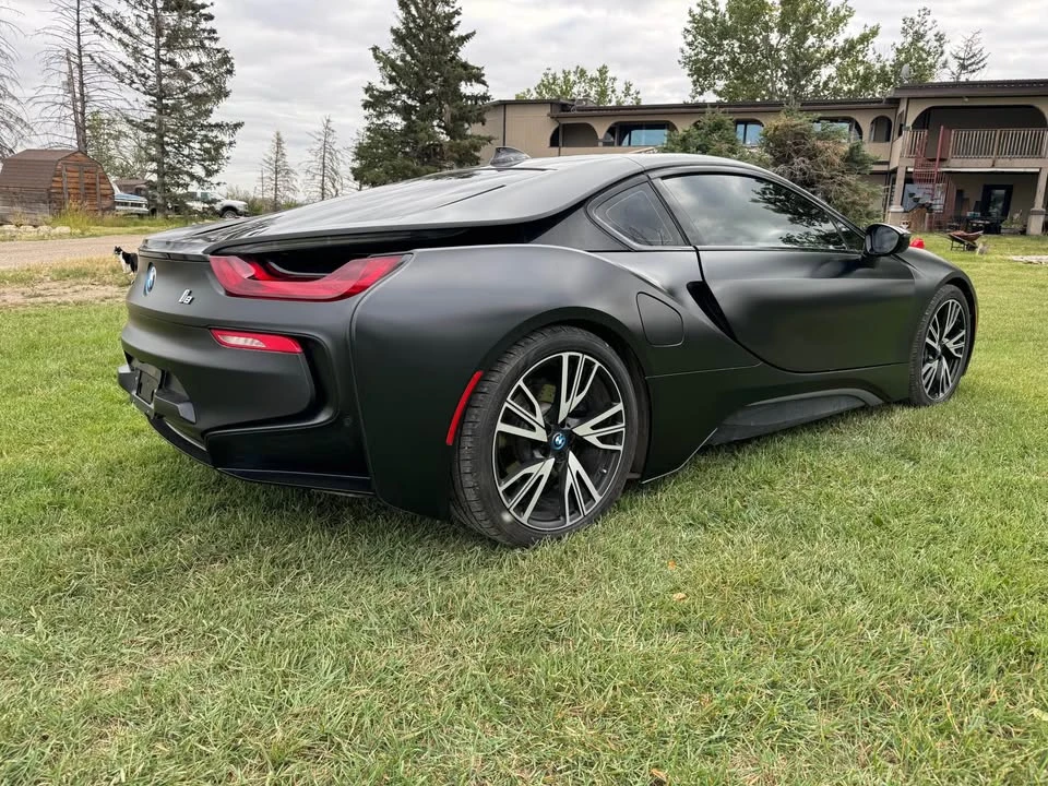 2017 BMW i8 - Image 4 of 12