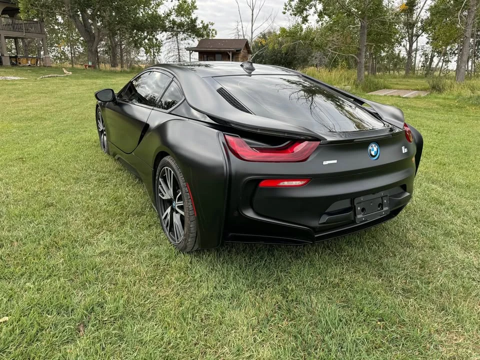 2017 BMW i8 - Image 5 of 12