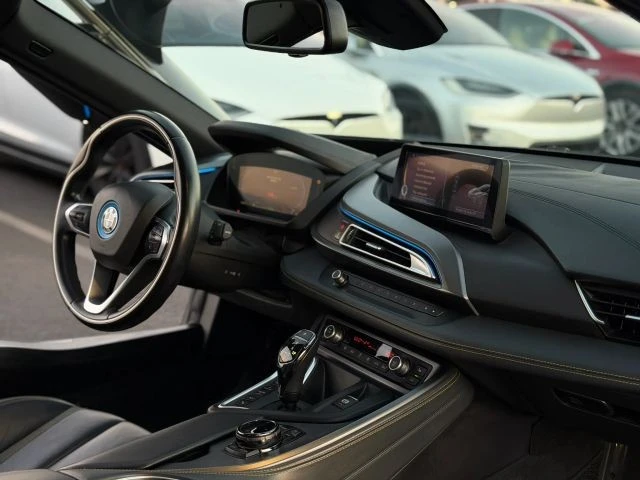 2017 BMW i8 - Image 18 of 21