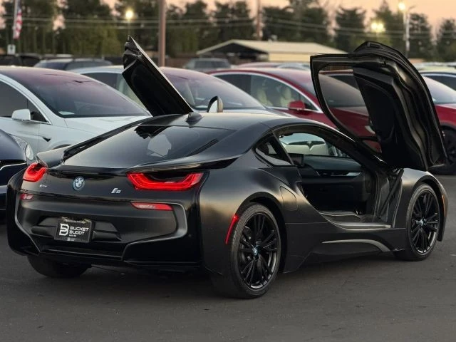 2017 BMW i8 - Image 13 of 21