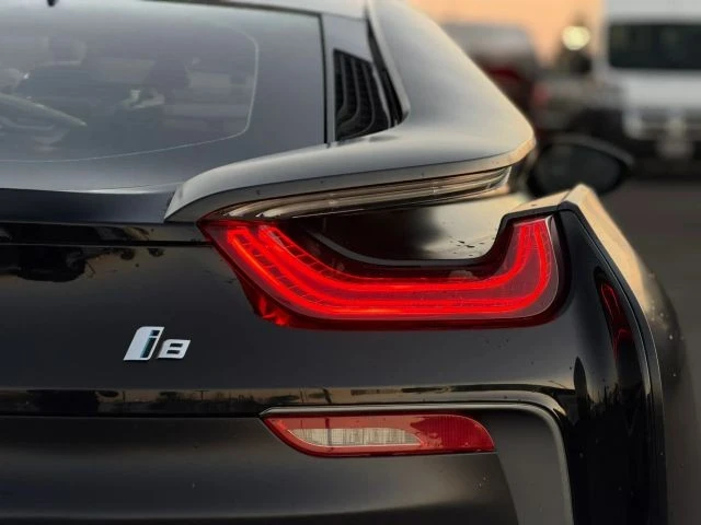2017 BMW i8 - Image 9 of 21