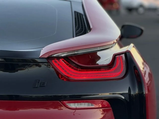 2017 BMW i8 - Image 9 of 21