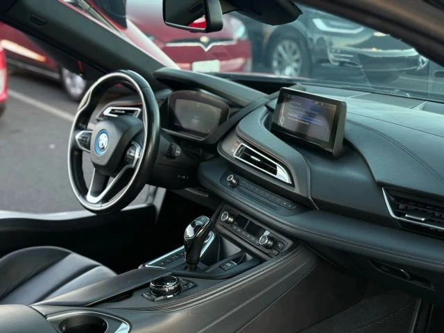 2017 BMW i8 - Image 20 of 21