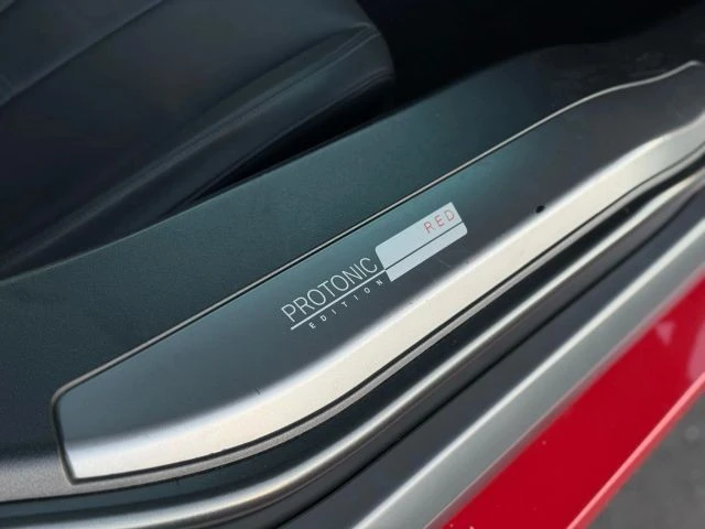 2017 BMW i8 - Image 18 of 21