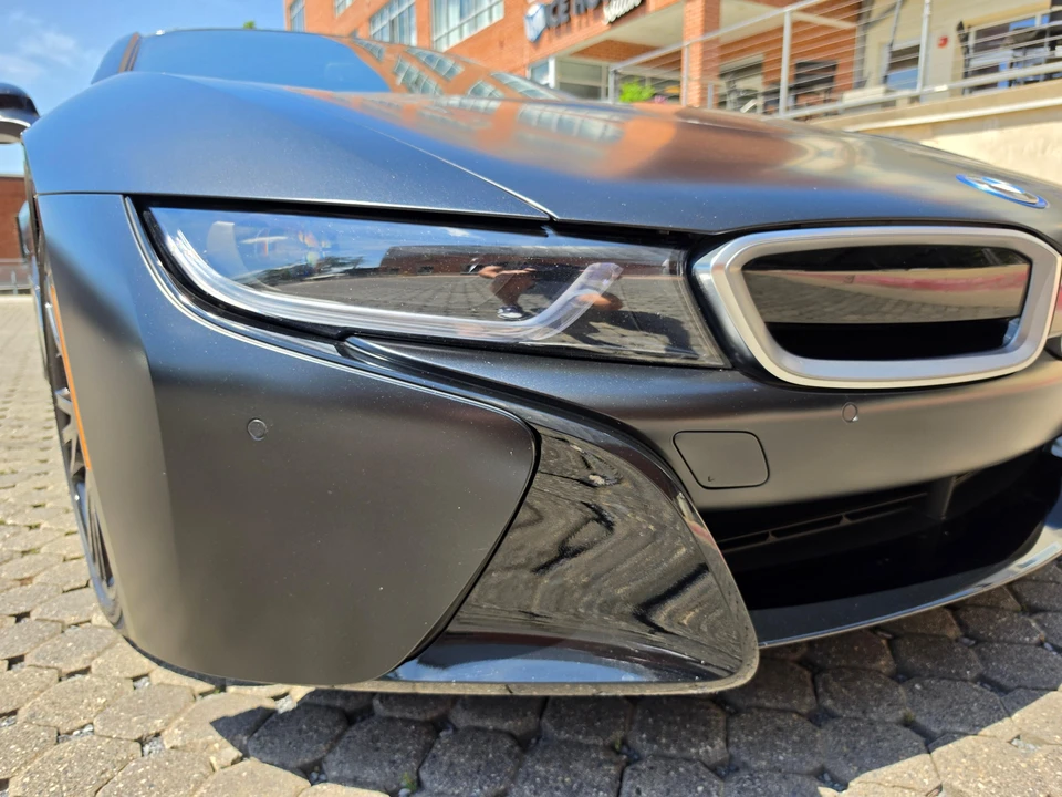 2017 BMW i8 - Image 19 of 31