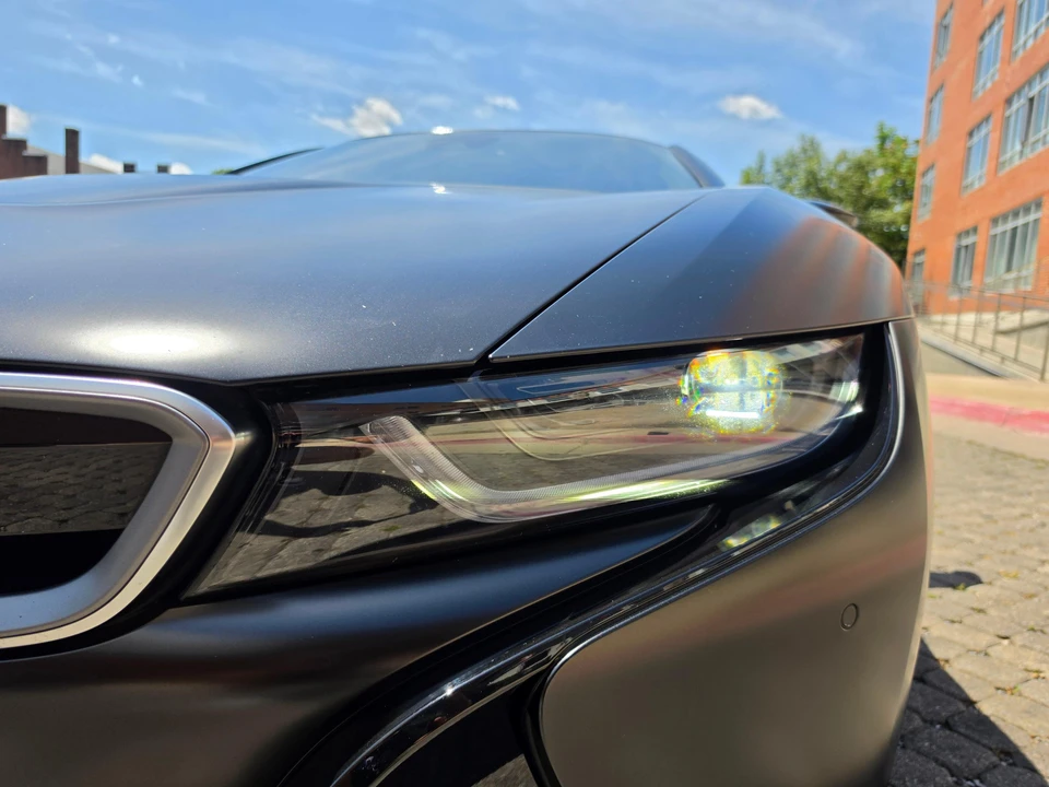 2017 BMW i8 - Image 23 of 31