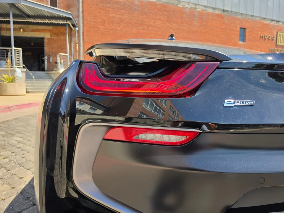 2017 BMW i8 - Image 31 of 31