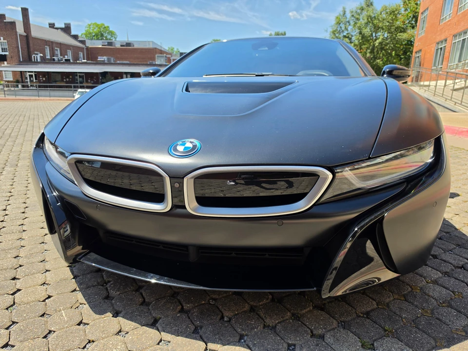 2017 BMW i8 - Image 8 of 31