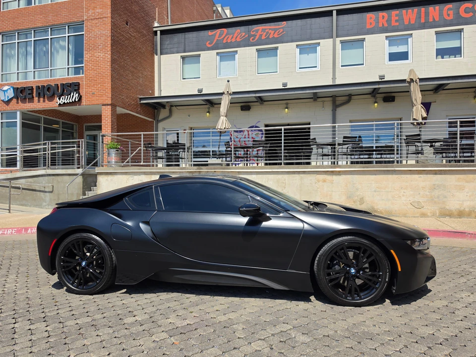 2017 BMW i8 - Image 15 of 31