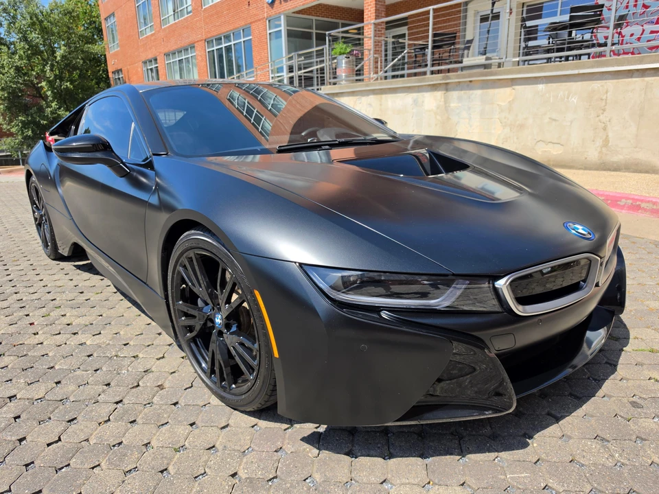 2017 BMW i8 - Image 18 of 31
