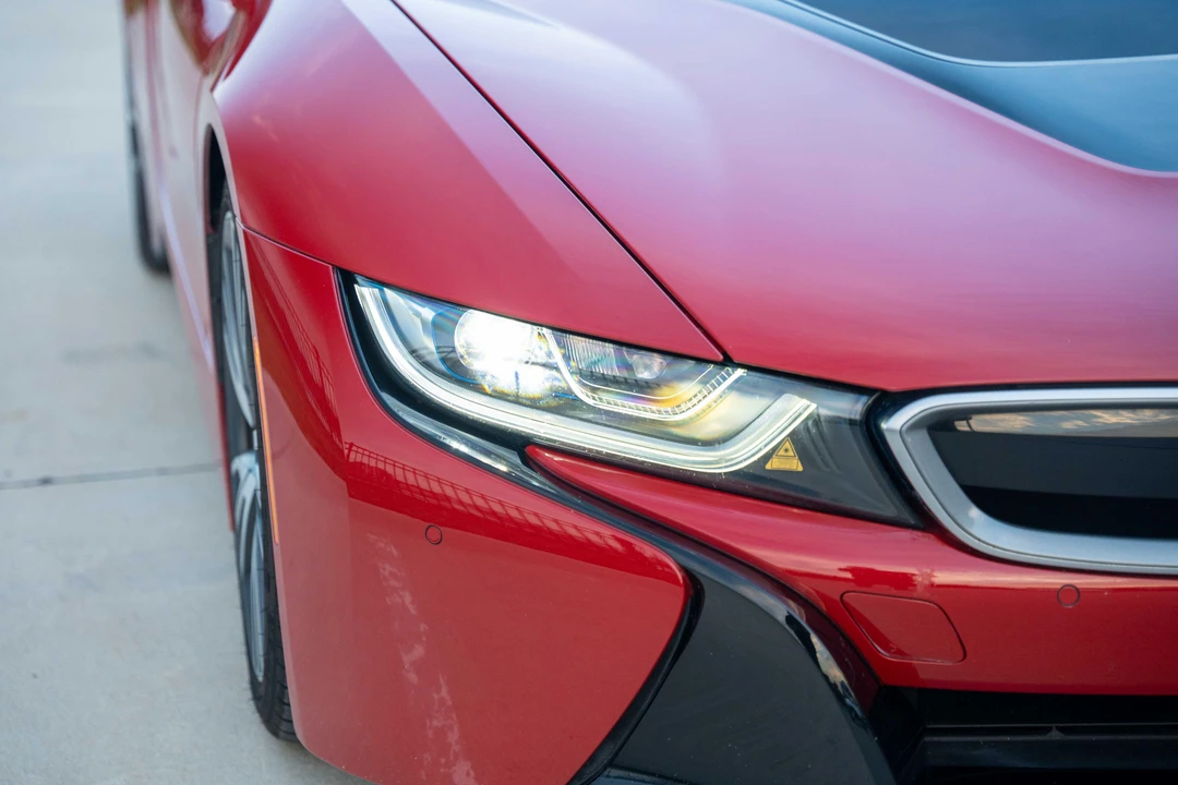 2017 BMW i8 - Image 29 of 31