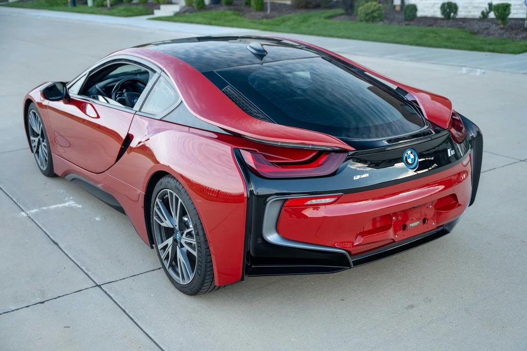 2017 BMW i8 - Image 15 of 31